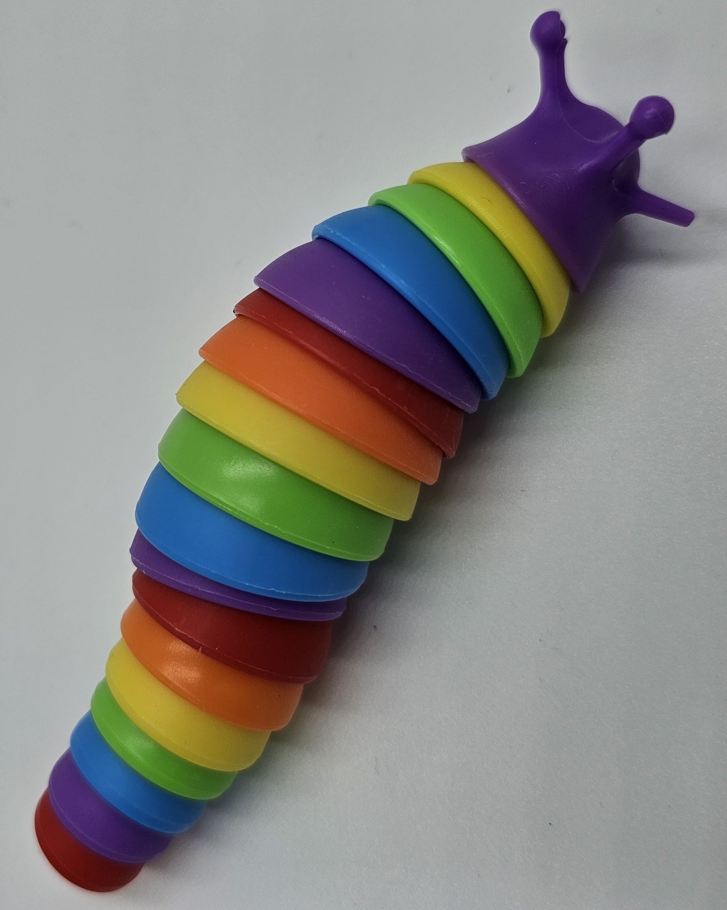 Hypistelyetana - keskikokoinen