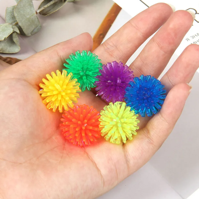Mini-piikkipallot